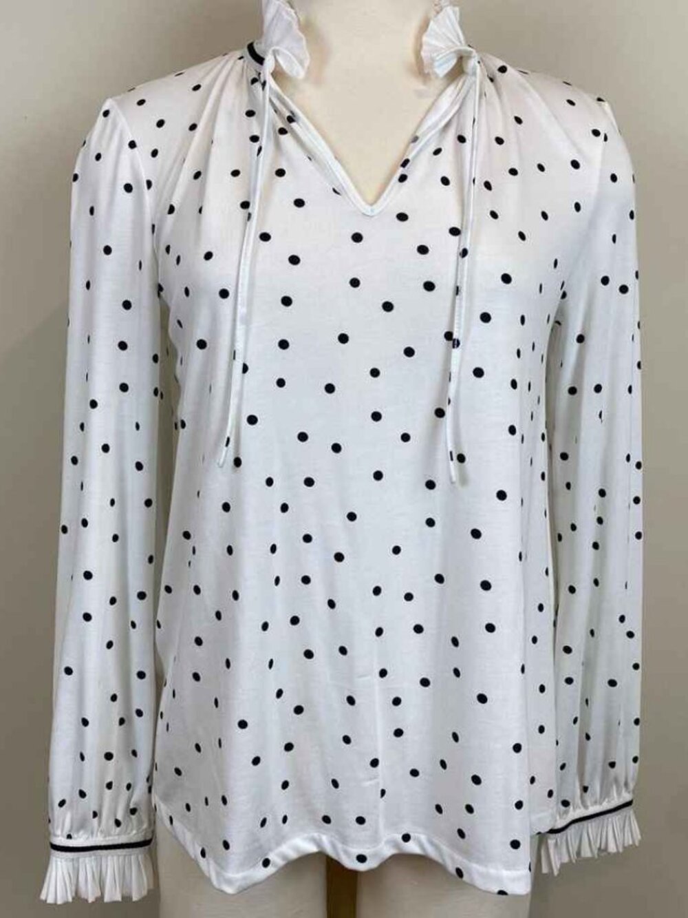 Polka Dot V-Neck Ruffle Cuff Long Sleeve Knit Top